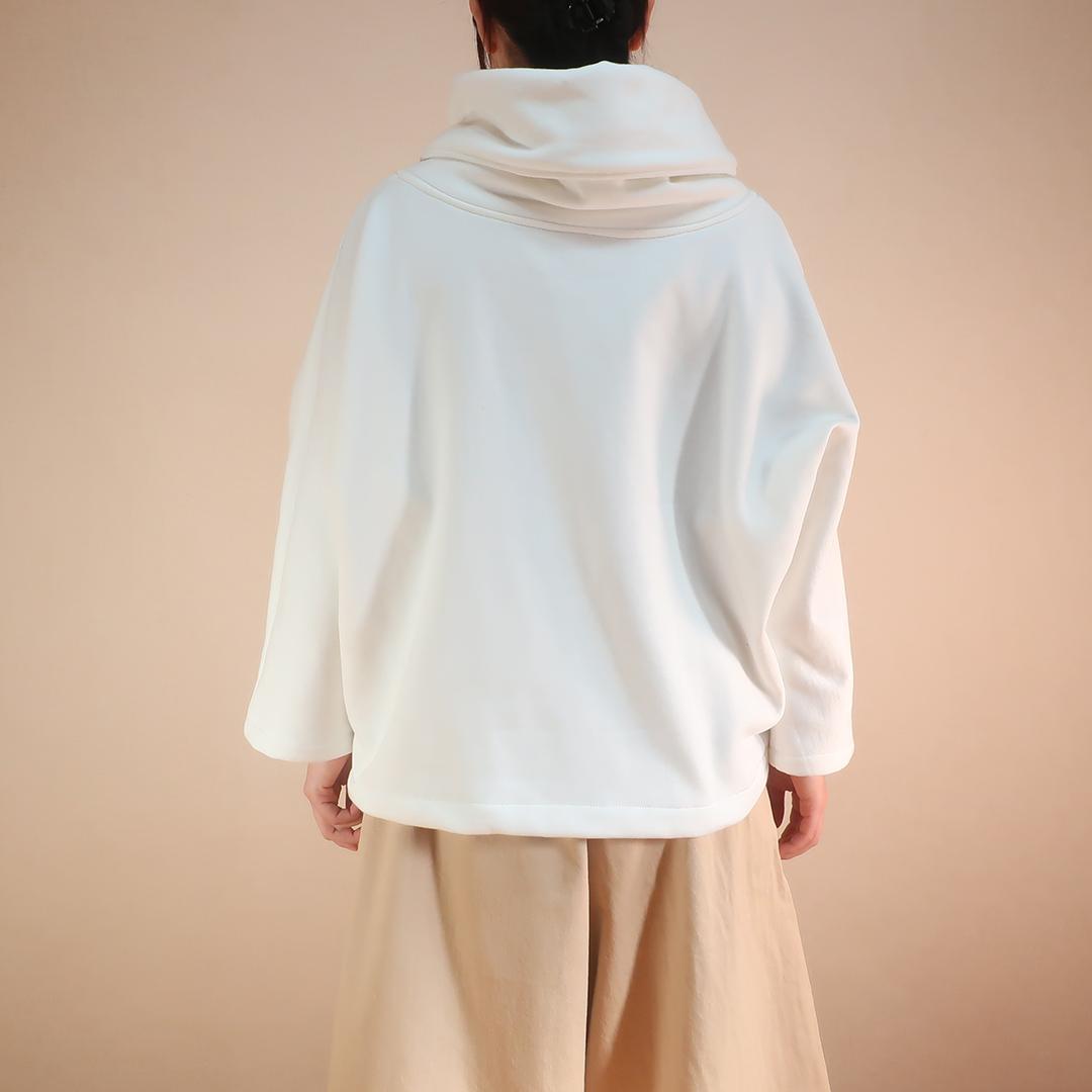 お洒落な防寒トレーナー 裏起毛 スヌード風襟付きトレーナー（コットン／２色） | 13枚目