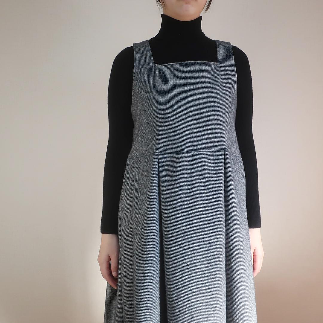 入・卒業式にも 春先まで ハイウエスト スクエアネックタックジャンパースカート（コットンツイード／グレー） | 12枚目