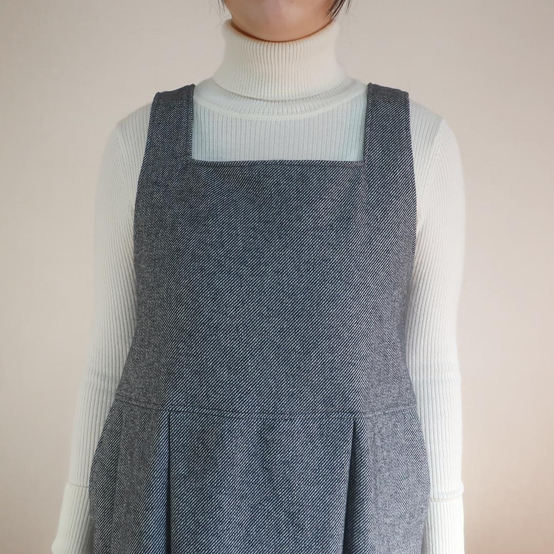 入・卒業式にも 春先まで ハイウエスト スクエアネックタックジャンパースカート（コットンツイード／グレー） | 4枚目