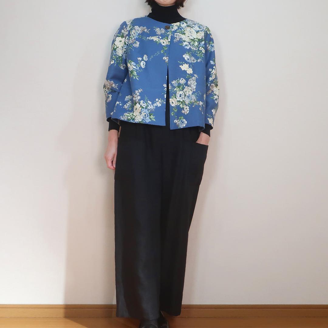 全季節対応 爽やかブルーの花柄 ワンボタンジャケット（コットン／ブルー花柄） | 15枚目