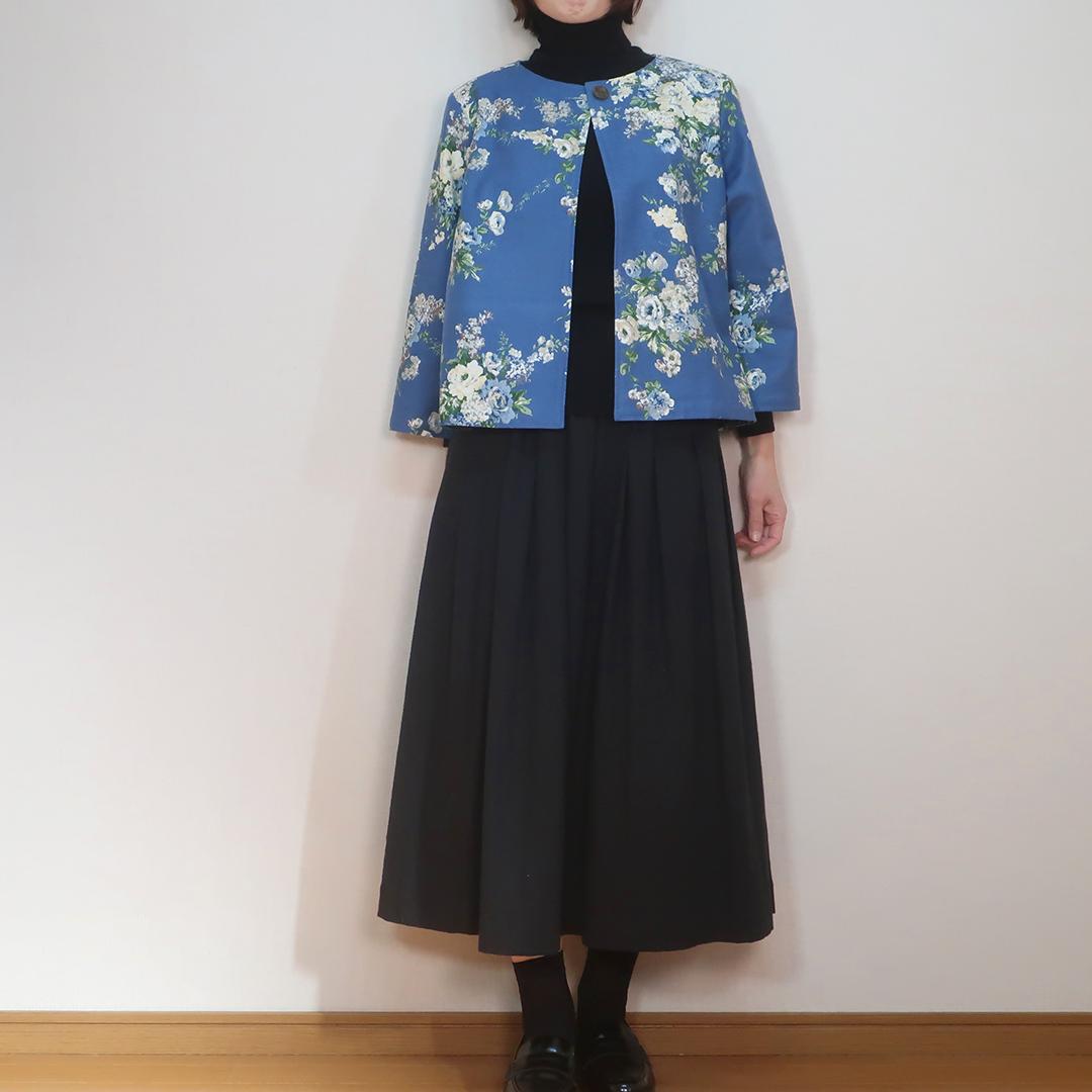 全季節対応 爽やかブルーの花柄 ワンボタンジャケット（コットン／ブルー花柄） | 16枚目