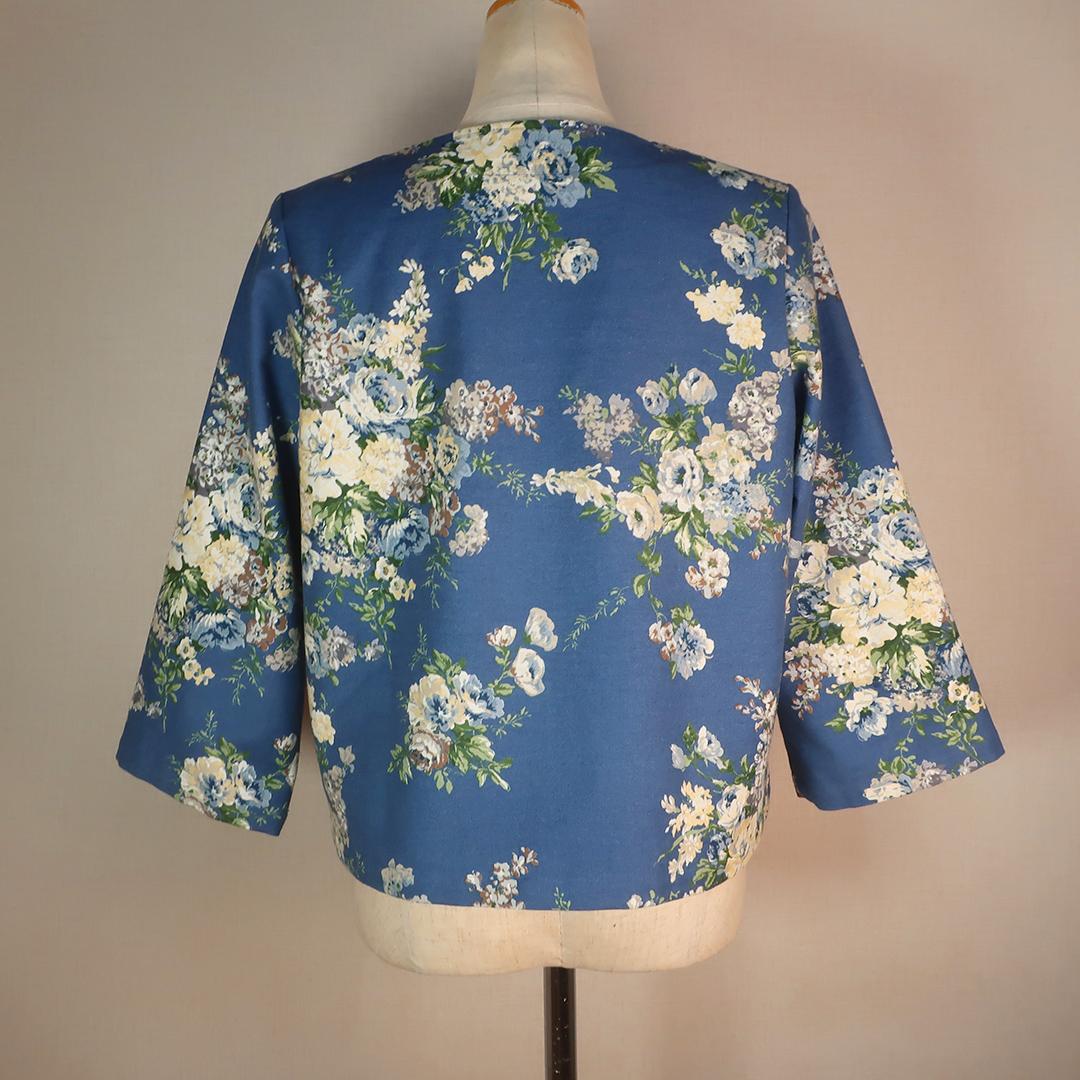 全季節対応 爽やかブルーの花柄 ワンボタンジャケット（コットン／ブルー花柄） | 8枚目