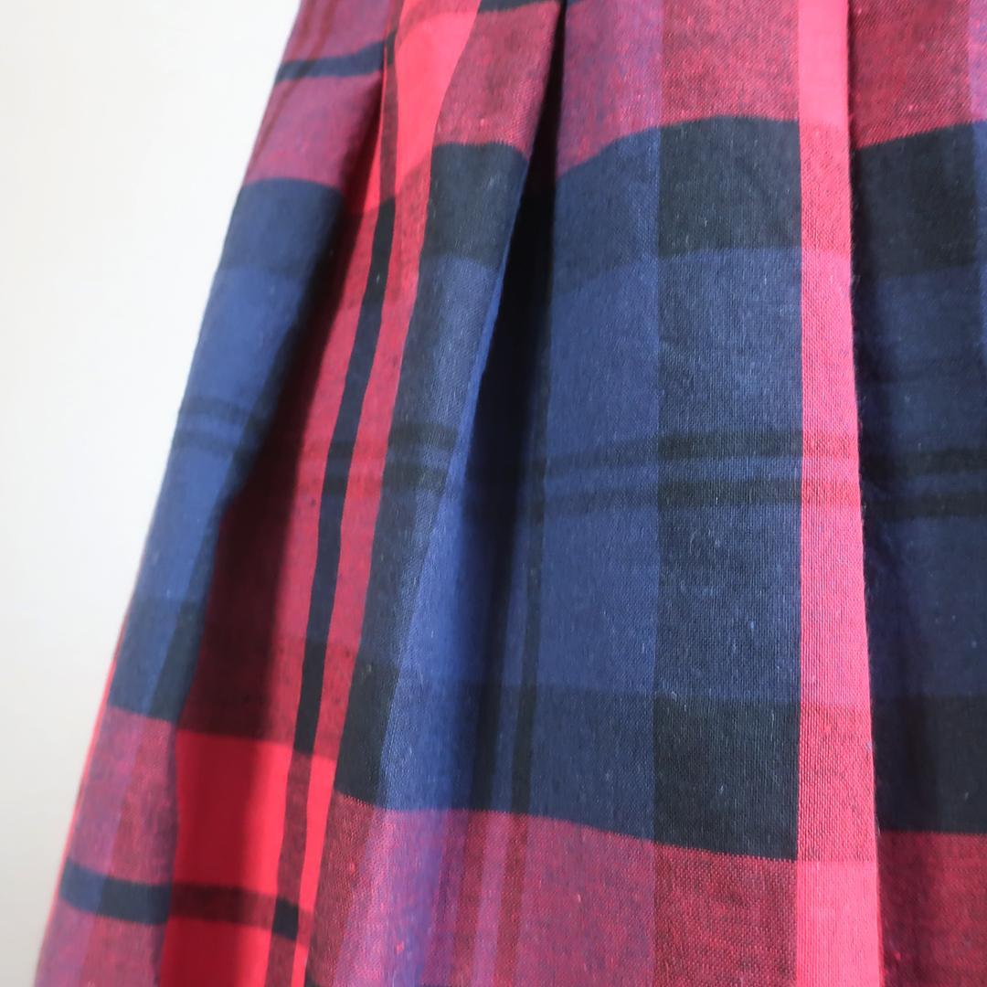 春一番 体型カバー 赤＆黒 チェック柄 タックスカート（綿麻／チェック柄） | 11枚目