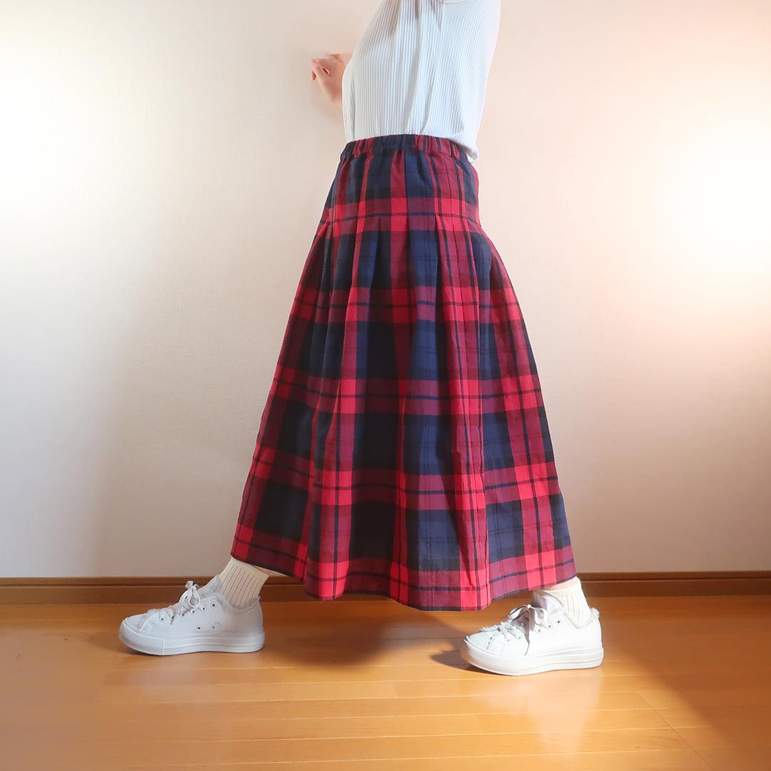 春一番 体型カバー 赤＆黒 チェック柄 タックスカート（綿麻／チェック柄） | 3枚目