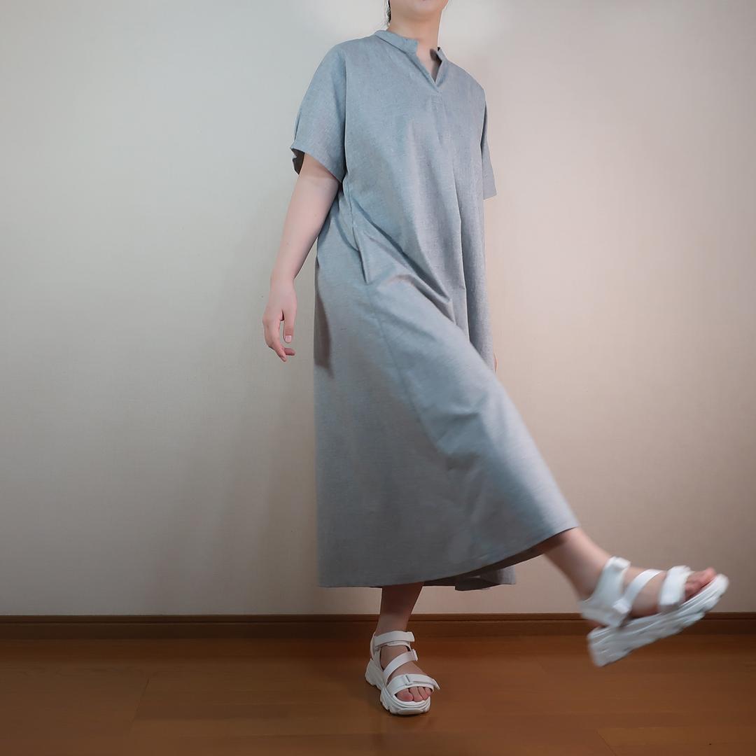 着れば完結 風通し最高 コクーン風スリーブ バンドカラー半袖ワンピース（コットン／ダンガリーグレー） | 20枚目