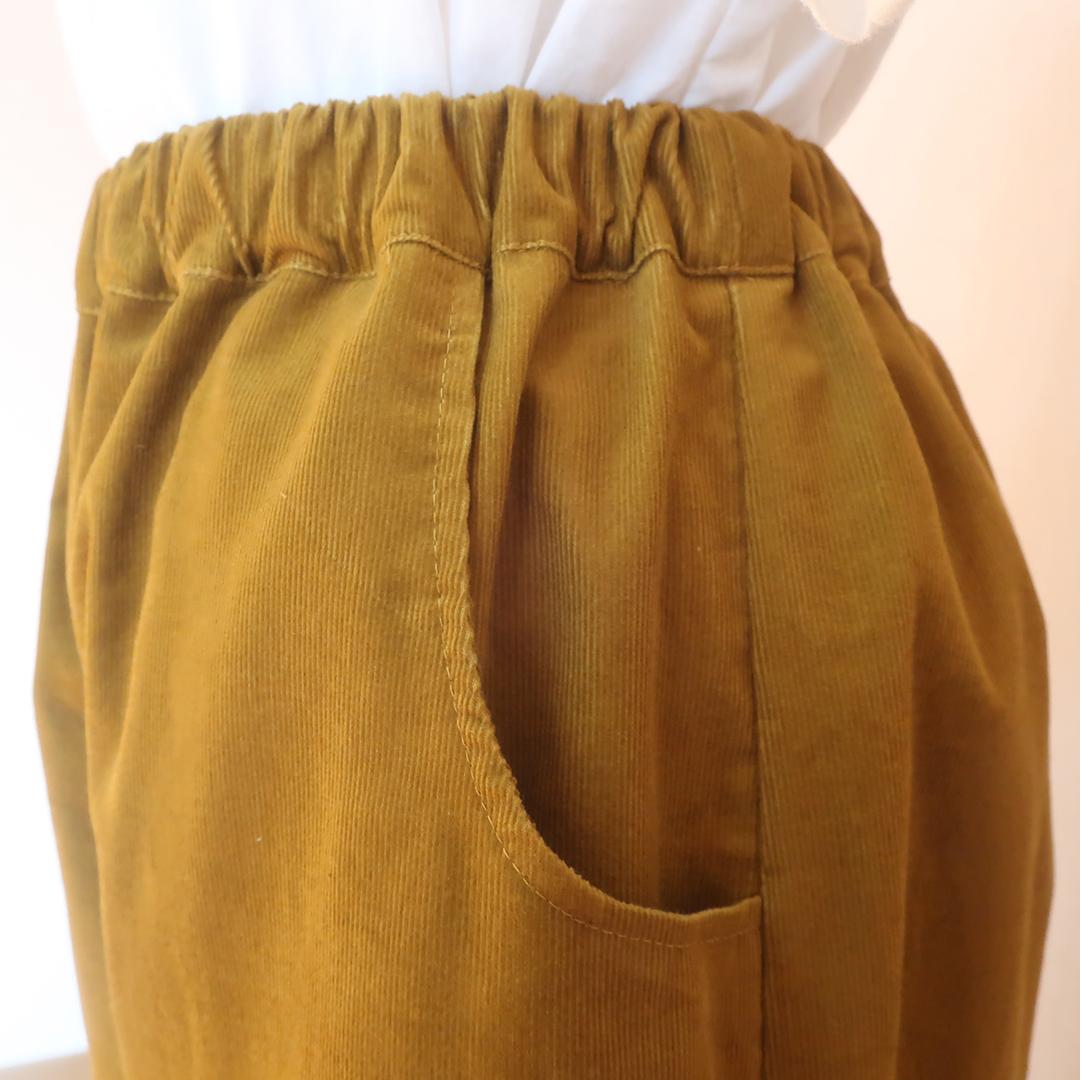 冬の美脚パンツ 春まで使える 細畝コーデュロイ フレアパンツ（コットン／５色） | 4枚目