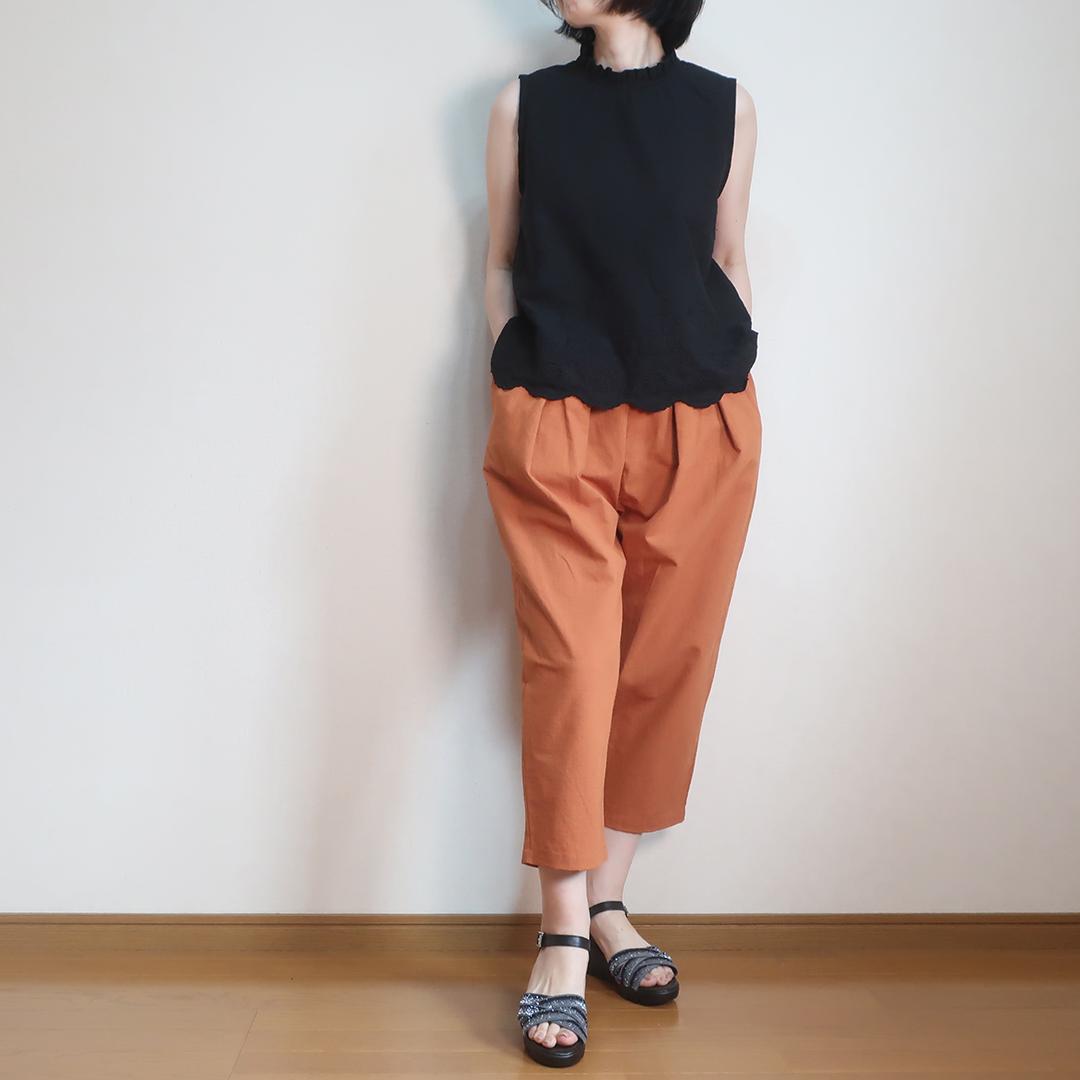 仕事も遊びもこれ1本 ヒップゆったり 夏向けコットン タックパンツ(コットン/全4色) | 17枚目