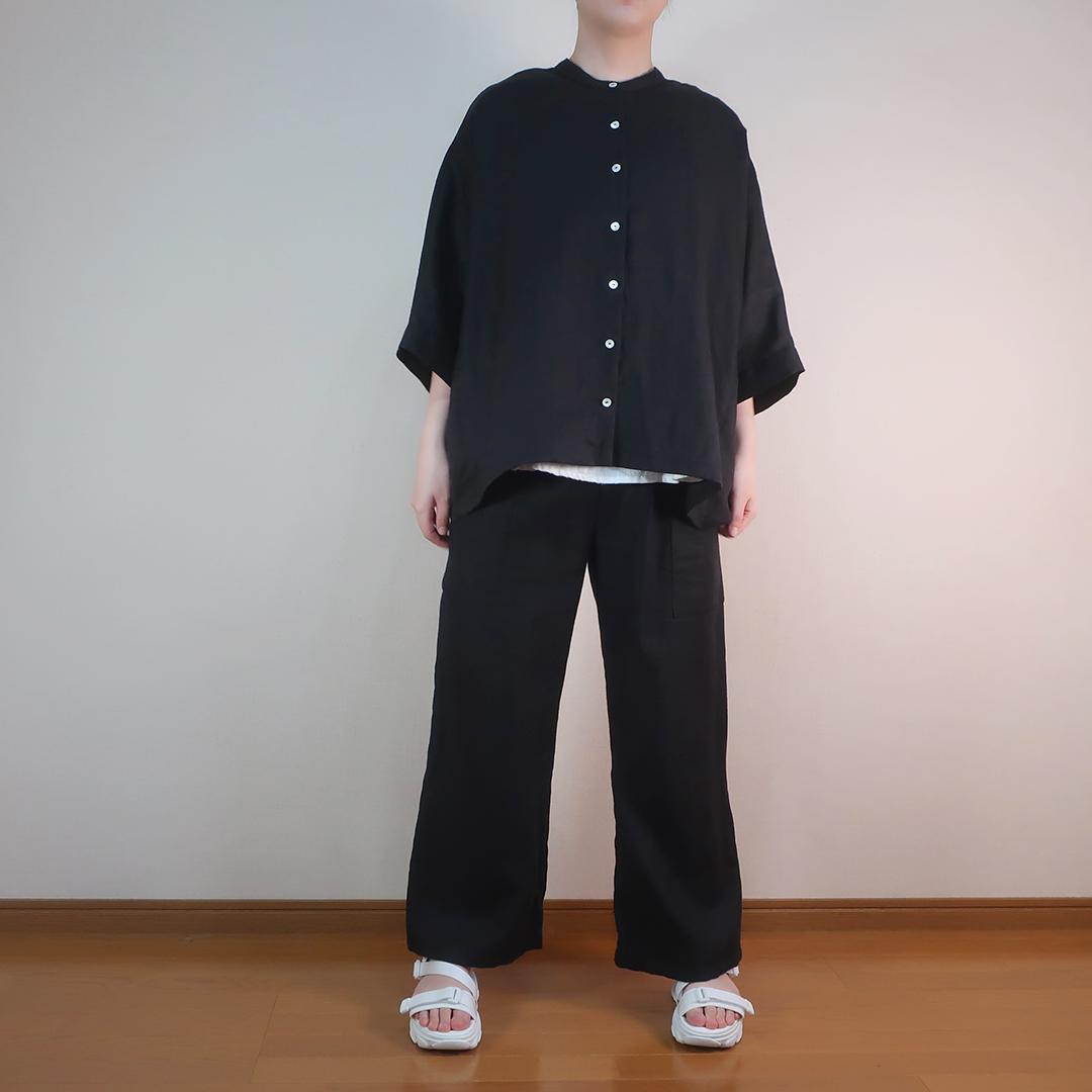 驚きの贅沢な身幅のドレープ感 魅せる大人の余裕 前開きオーバーシャツブラウス(リネン/黒色) | 13枚目