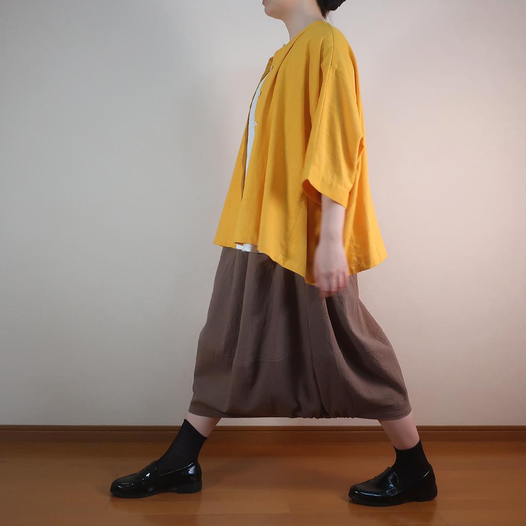 驚きの贅沢な身幅のドレープ感 魅せる大人の余裕 前開きオーバーシャツブラウス(リネン/黄色) | 14枚目